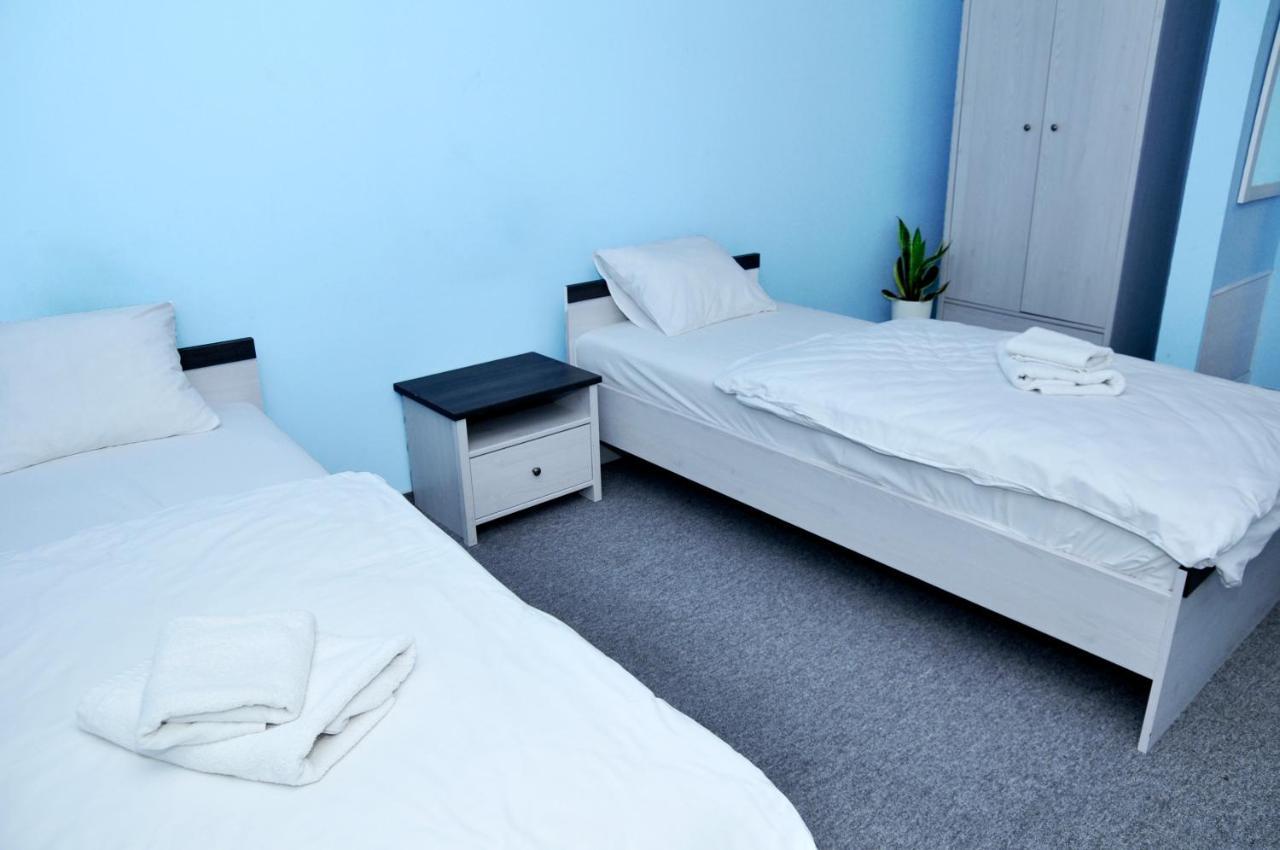 Pokoje, Apartamenty, Restauracja Marcus Оборники Екстериор снимка